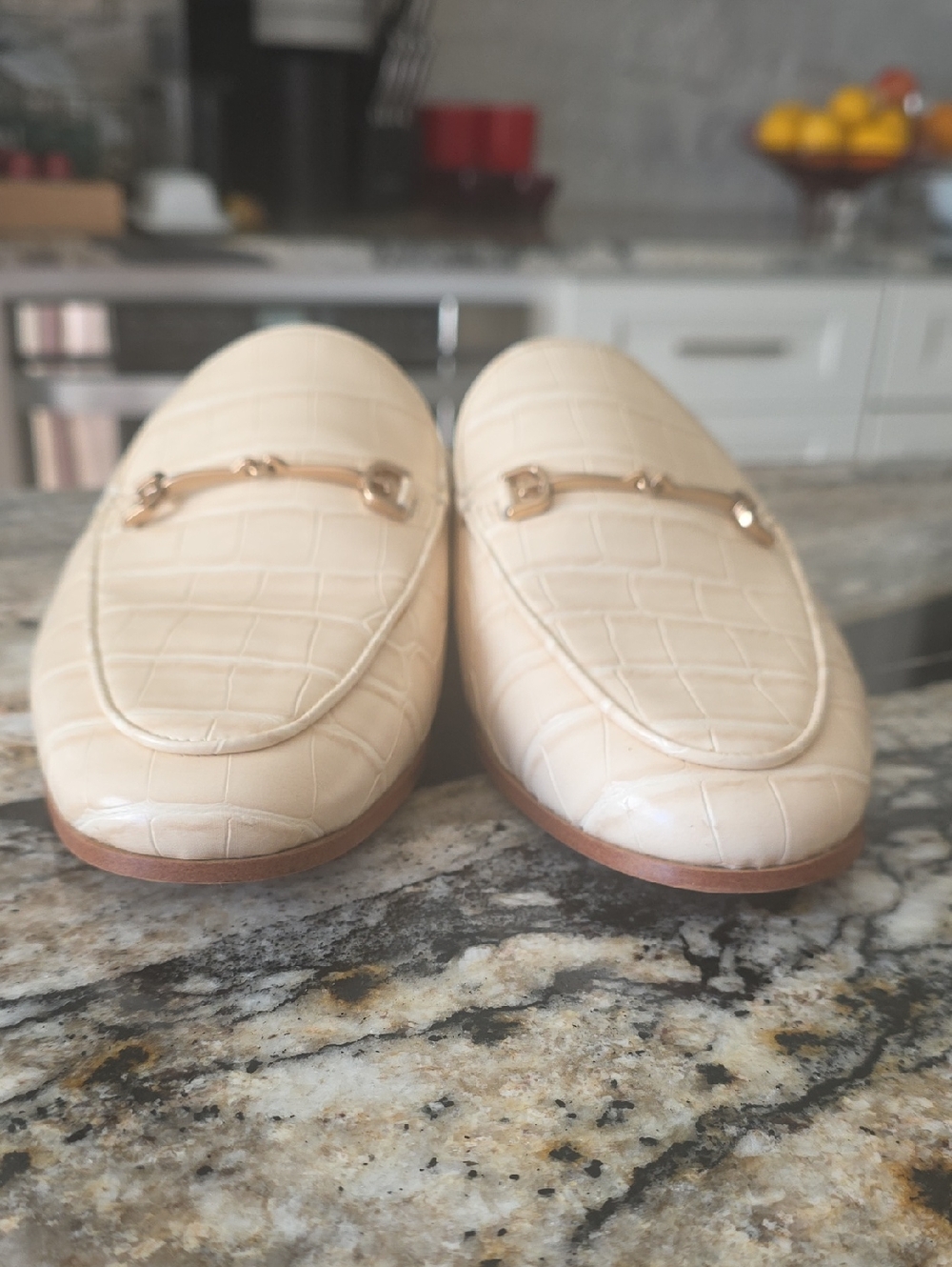 PRISTINE Sam Edelman Linnie Horse Bit Mule Eggshell Croc Size 9.5 Cream Ecru - Picture 8 of 13